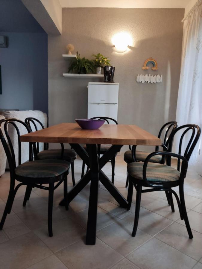 Holiday Home With Free Parking By The Beach Brela Exterior photo